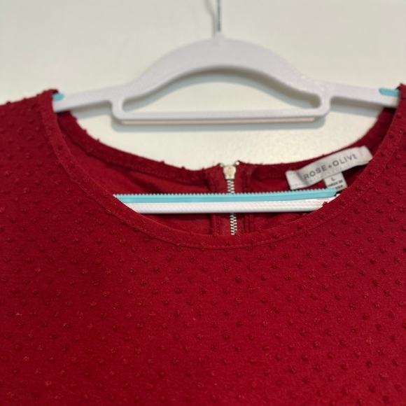 Rose & Olive Women’s Sz: L Red Cap Sleeve 3D Polka Dot Zip Back Loose Fit Top. - Picture 11 of 15